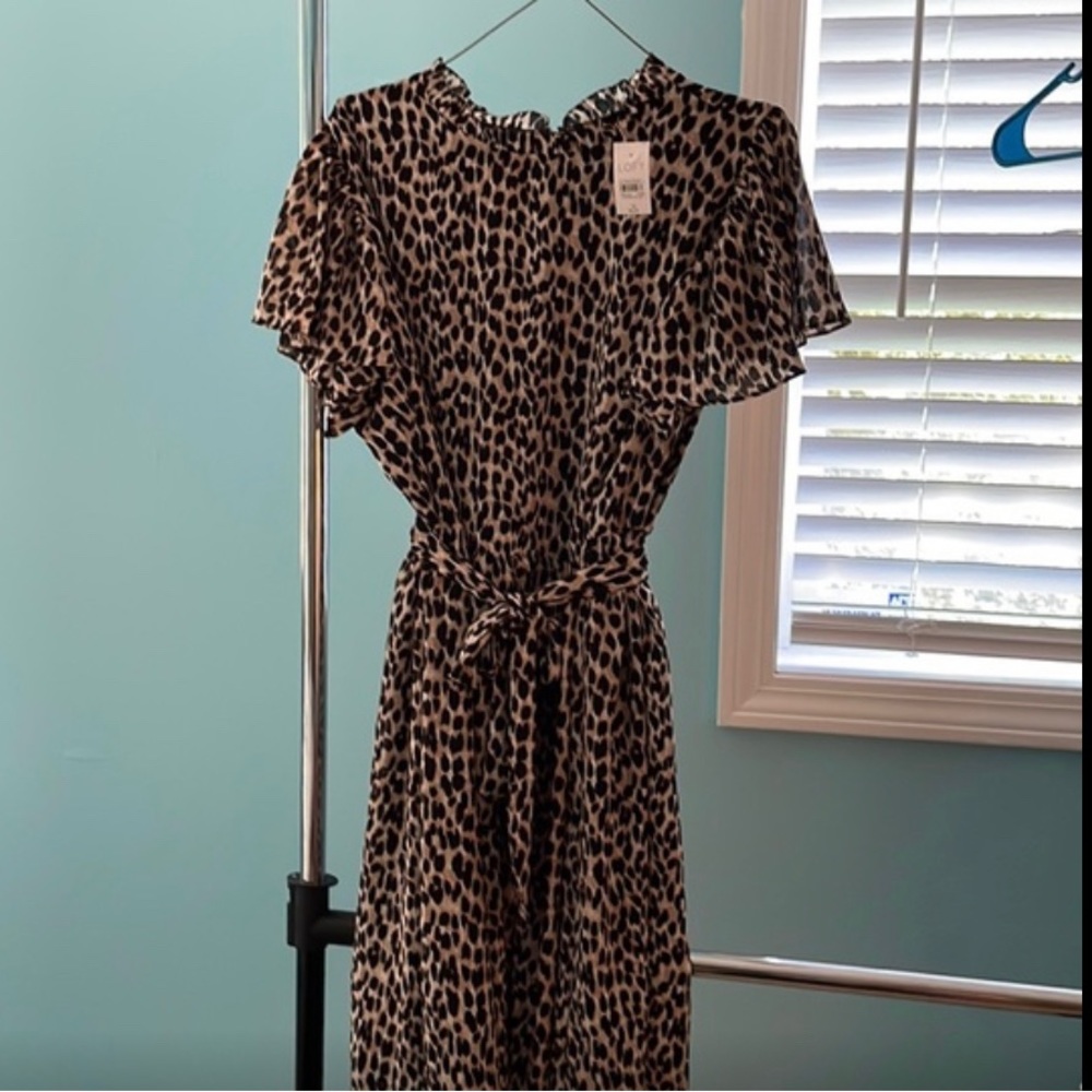 Like new- Loft dress
